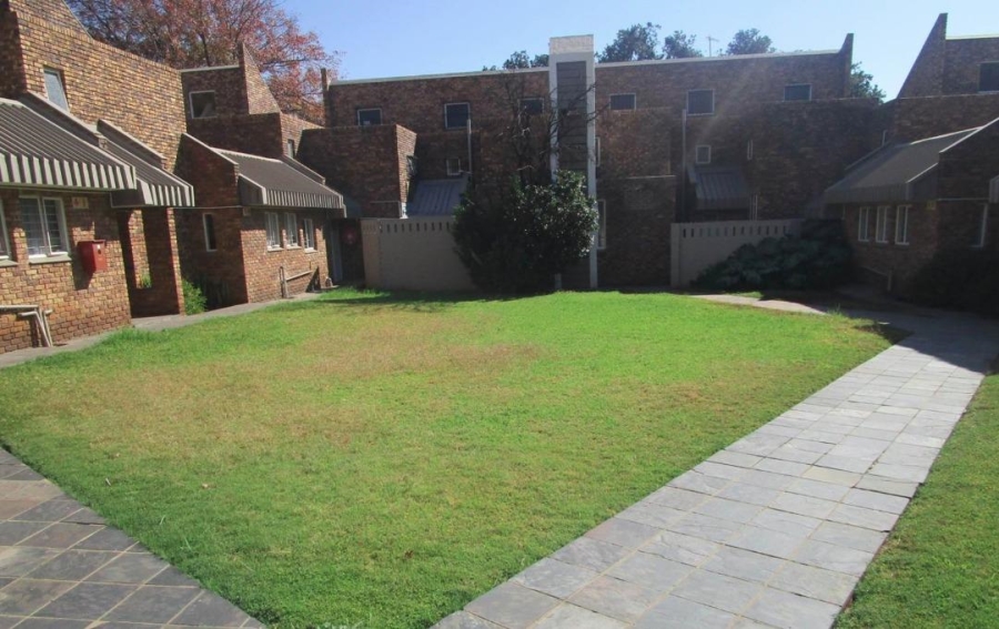 2 Bedroom Property for Sale in Lyttelton Gauteng