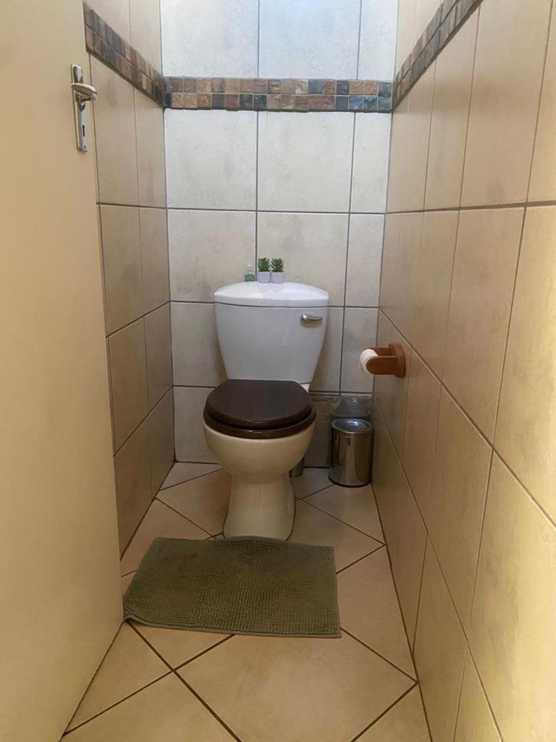 2 Bedroom Property for Sale in Lyttelton Gauteng