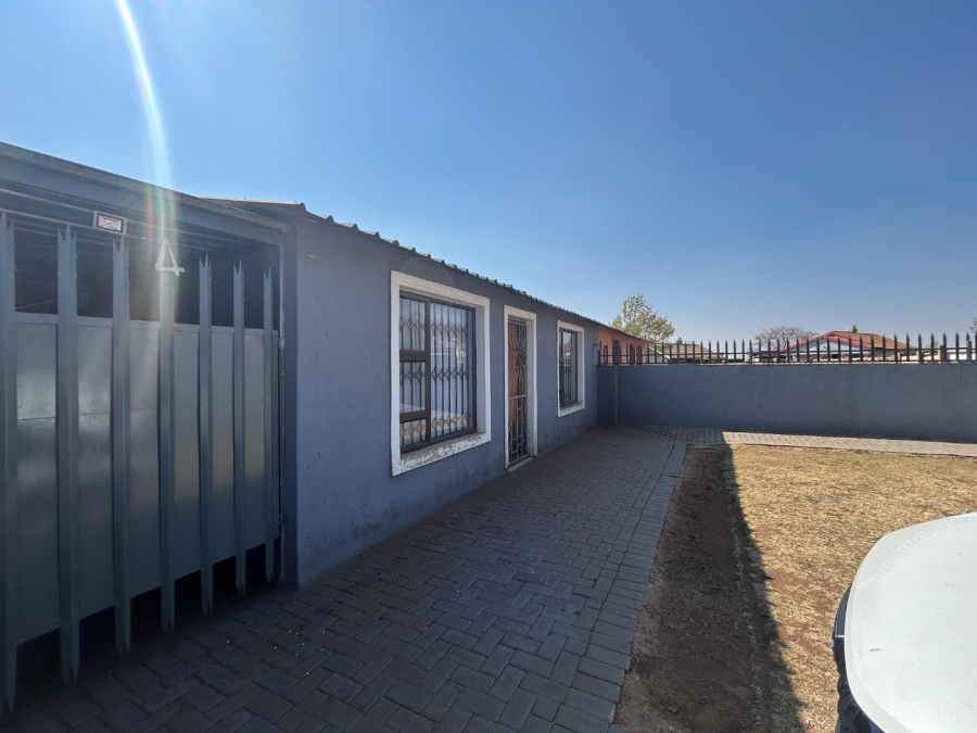 2 Bedroom Property for Sale in Eden Park Gauteng