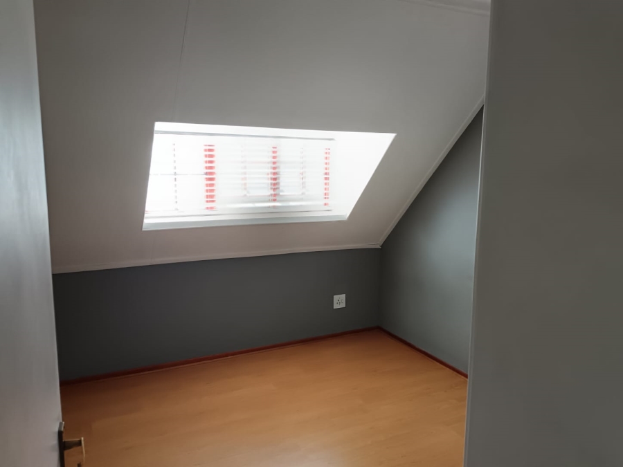 3 Bedroom Property for Sale in Equestria Gauteng