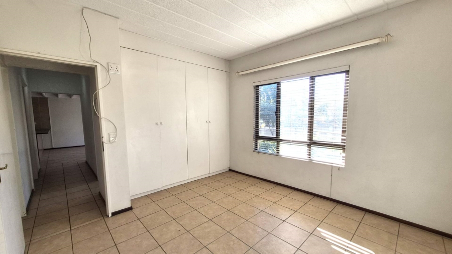 4 Bedroom Property for Sale in Pineslopes Gauteng