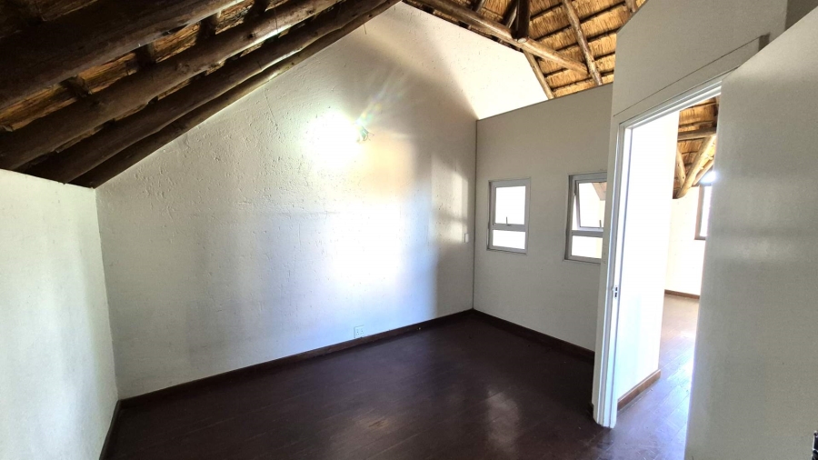 4 Bedroom Property for Sale in Pineslopes Gauteng