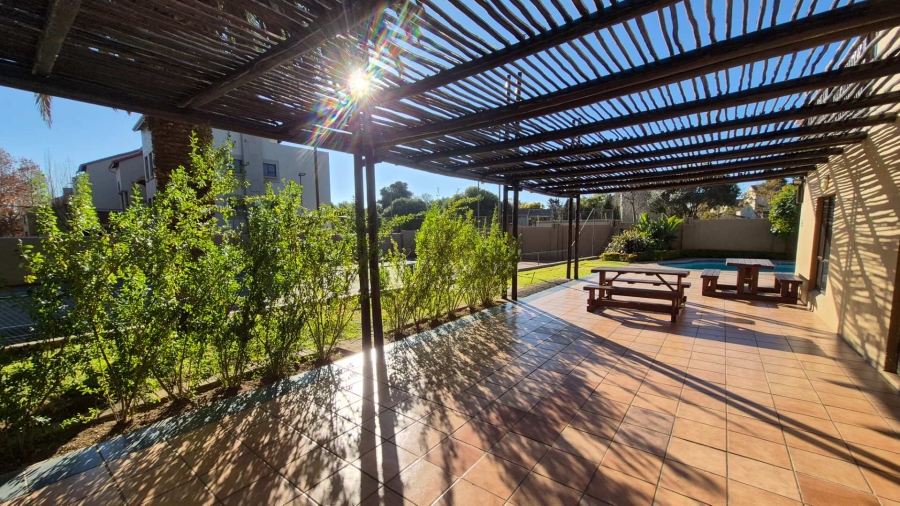 4 Bedroom Property for Sale in Pineslopes Gauteng