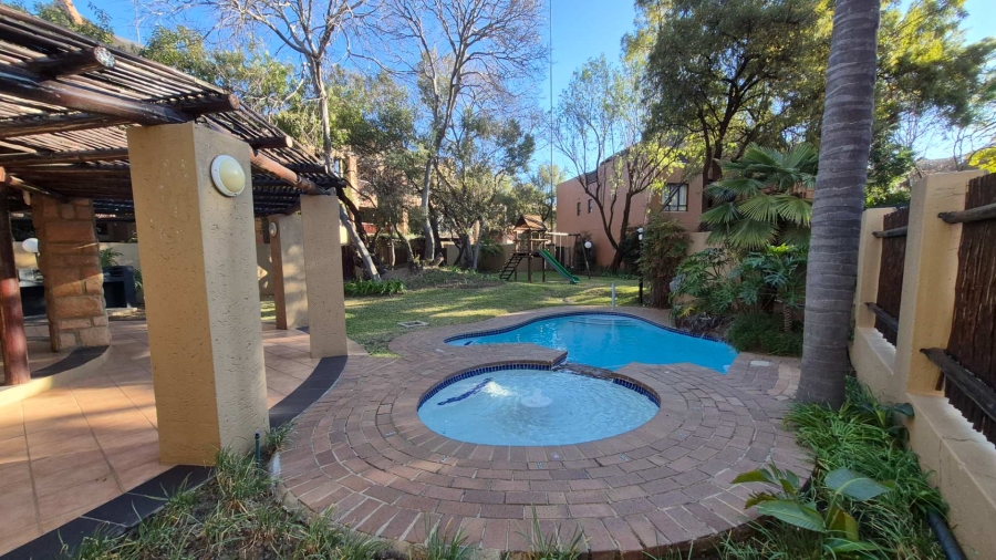 4 Bedroom Property for Sale in Pineslopes Gauteng