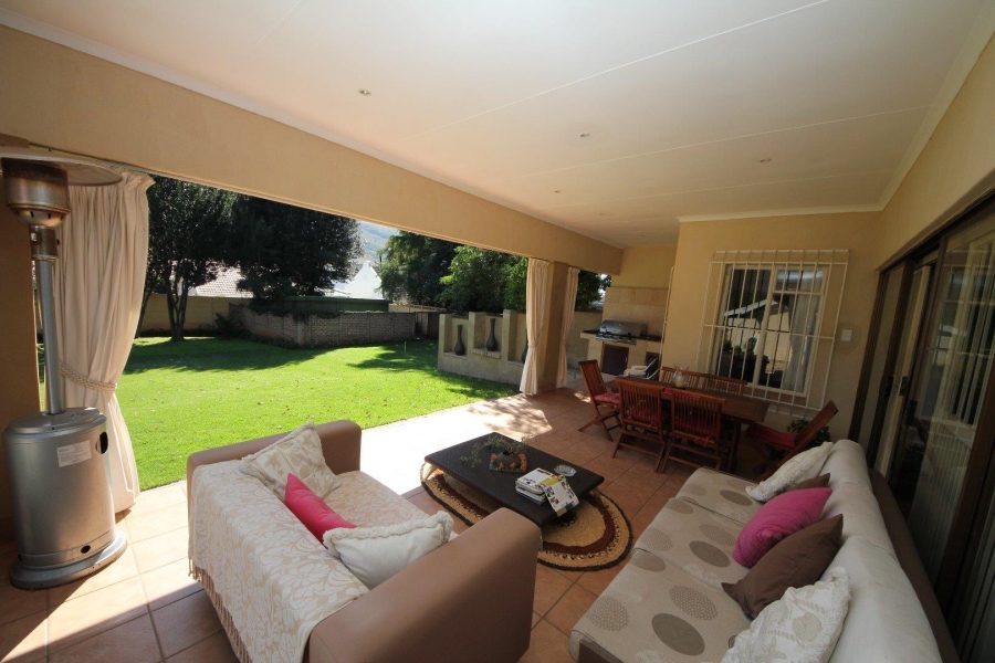 9 Bedroom Property for Sale in Morning Hill Gauteng