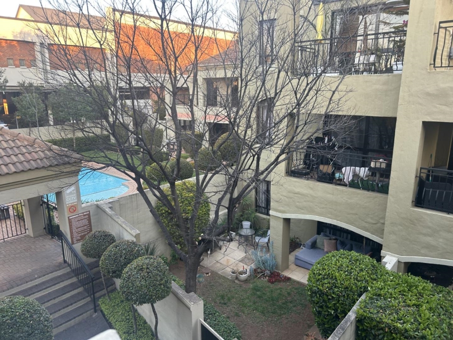 To Let 1 Bedroom Property for Rent in Douglasdale Gauteng