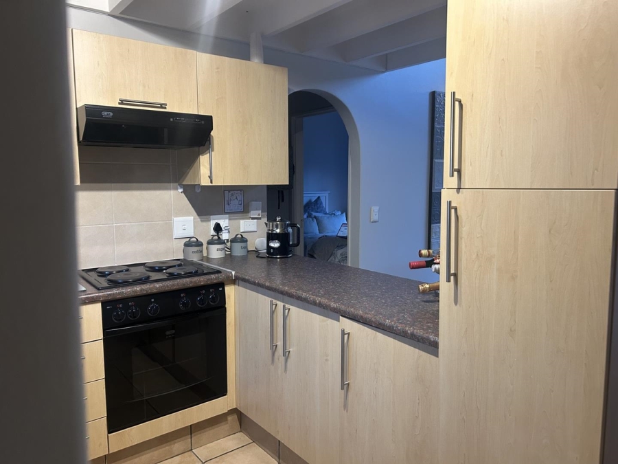 To Let 1 Bedroom Property for Rent in Douglasdale Gauteng
