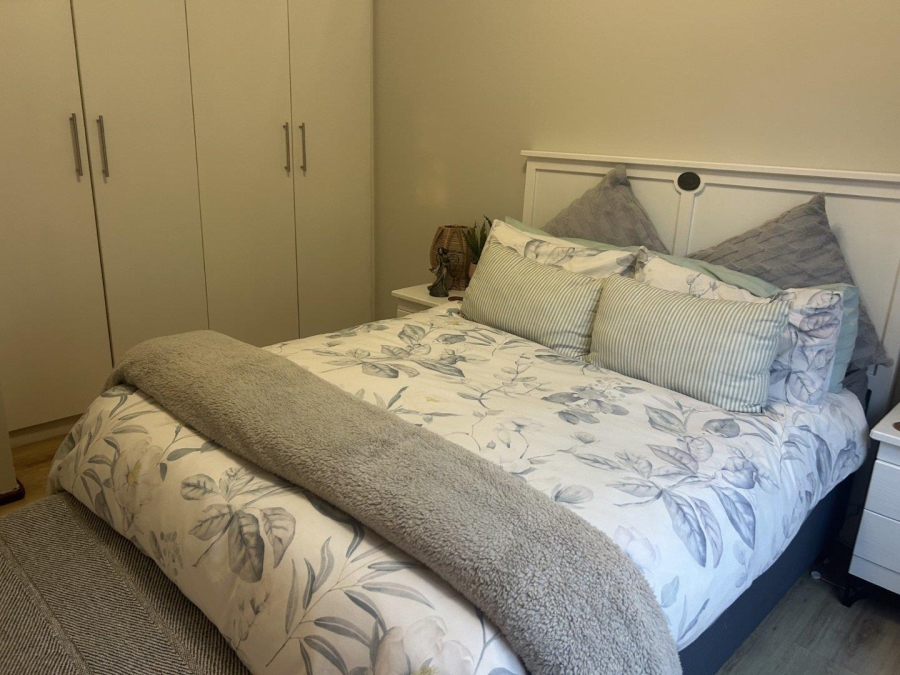 To Let 1 Bedroom Property for Rent in Douglasdale Gauteng