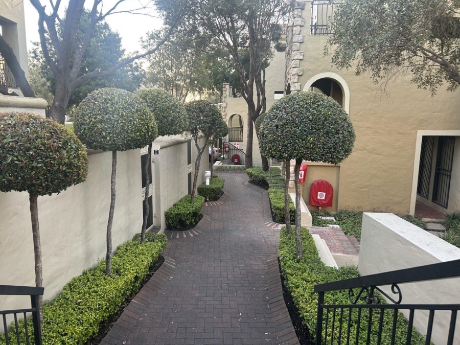To Let 1 Bedroom Property for Rent in Douglasdale Gauteng
