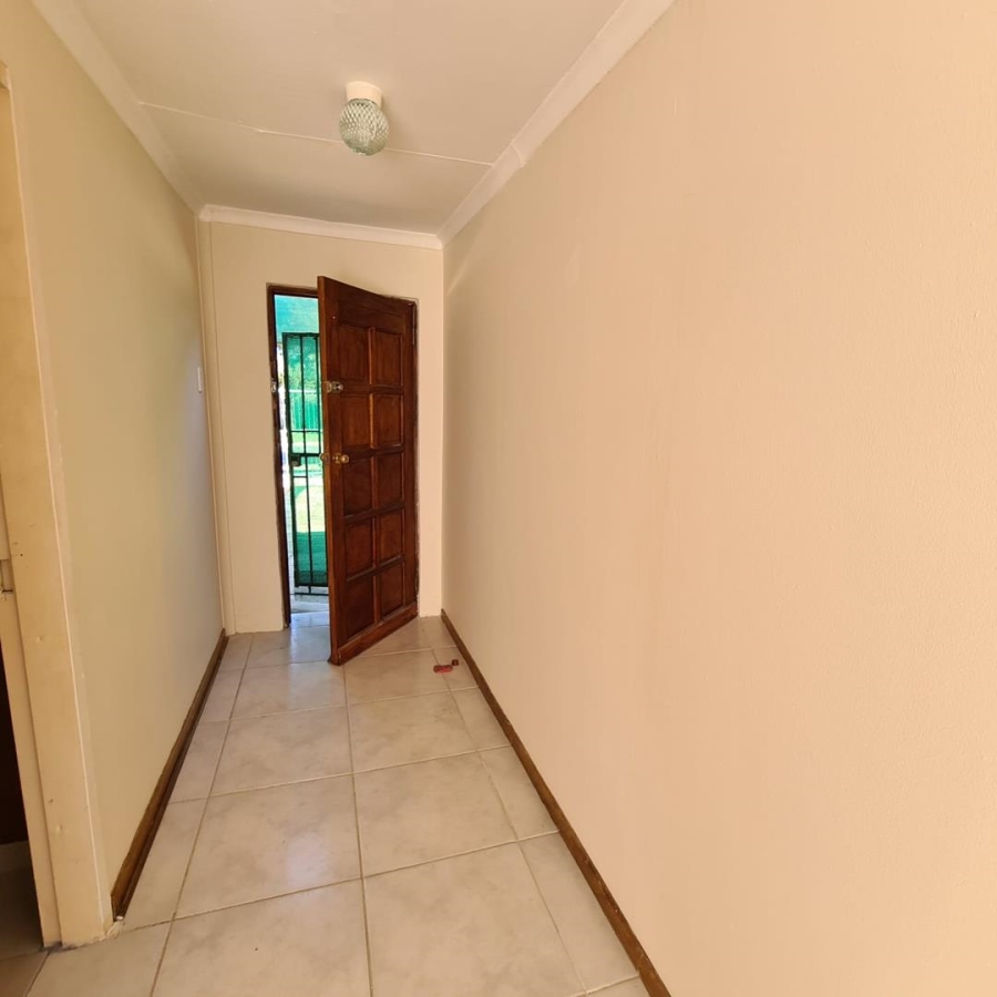 To Let 1 Bedroom Property for Rent in Mayberry Park Gauteng