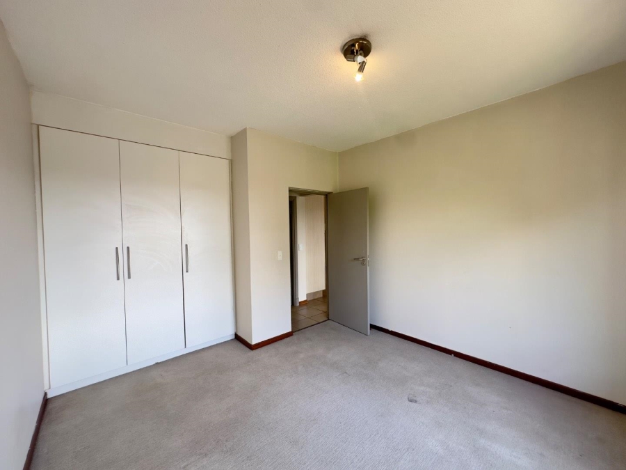 To Let 1 Bedroom Property for Rent in Broadacres Gauteng