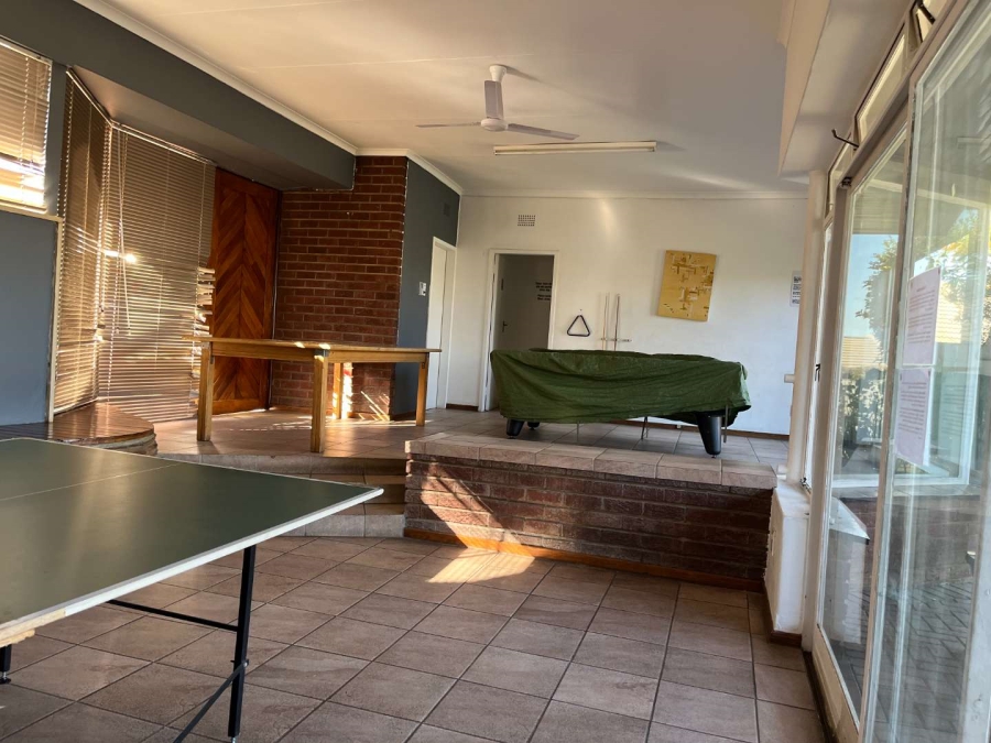 To Let 2 Bedroom Property for Rent in Northwold Gauteng