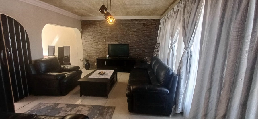 3 Bedroom Property for Sale in Lindhaven Gauteng