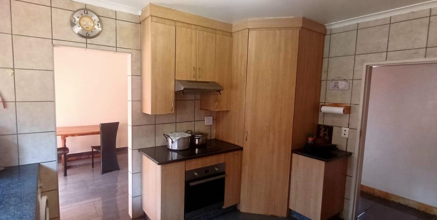 3 Bedroom Property for Sale in Lindhaven Gauteng