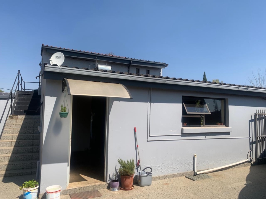 4 Bedroom Property for Sale in Bonaero Park Gauteng