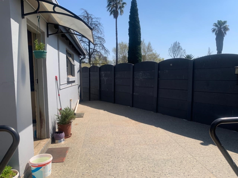 4 Bedroom Property for Sale in Bonaero Park Gauteng