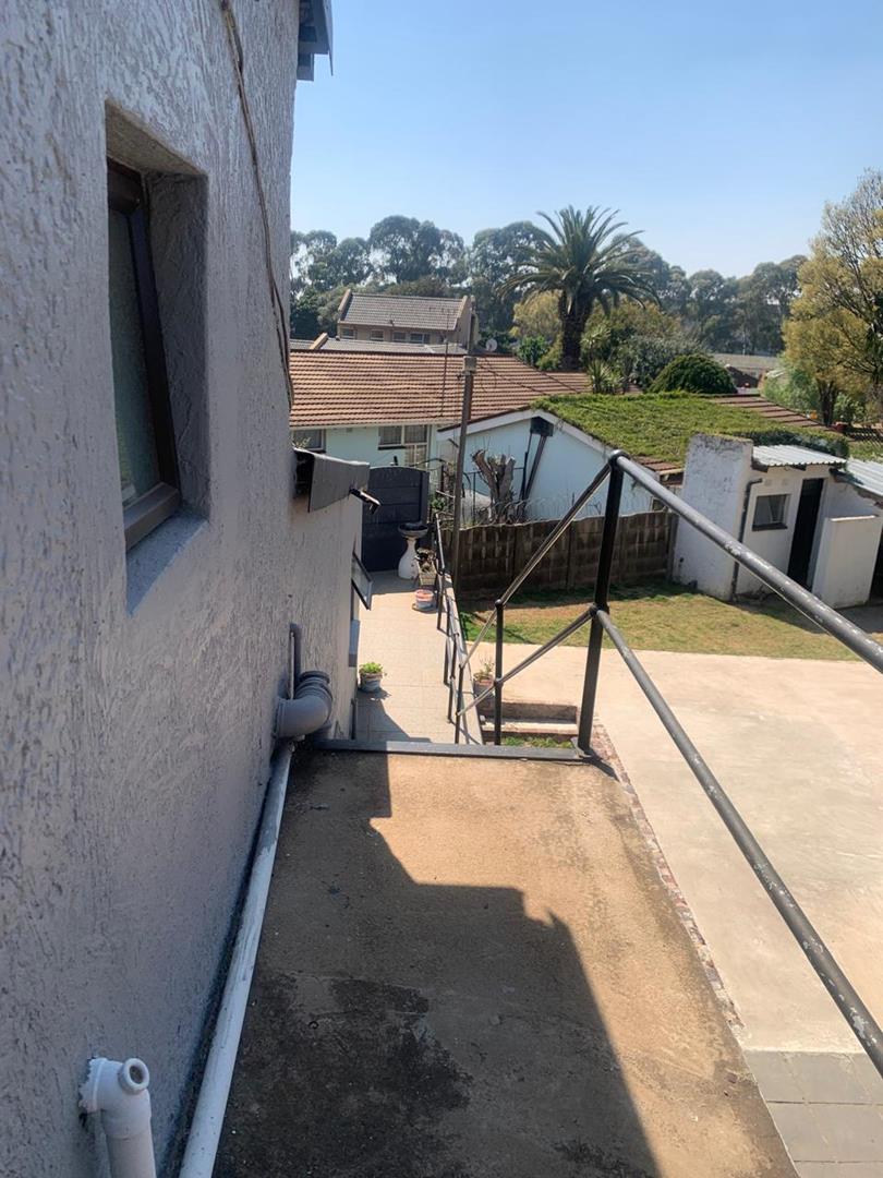 4 Bedroom Property for Sale in Bonaero Park Gauteng