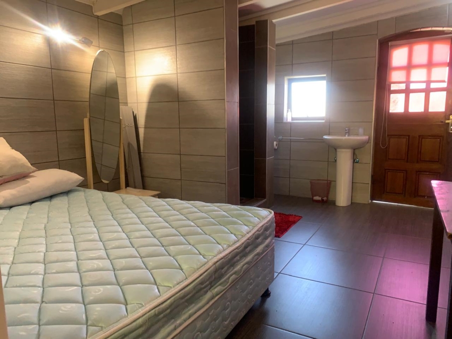 4 Bedroom Property for Sale in Bonaero Park Gauteng