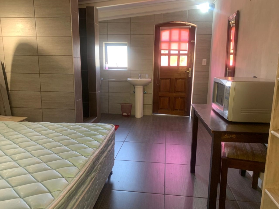 4 Bedroom Property for Sale in Bonaero Park Gauteng