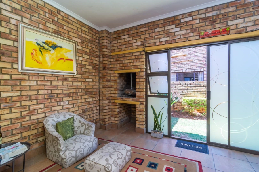3 Bedroom Property for Sale in Willowbrook Gauteng