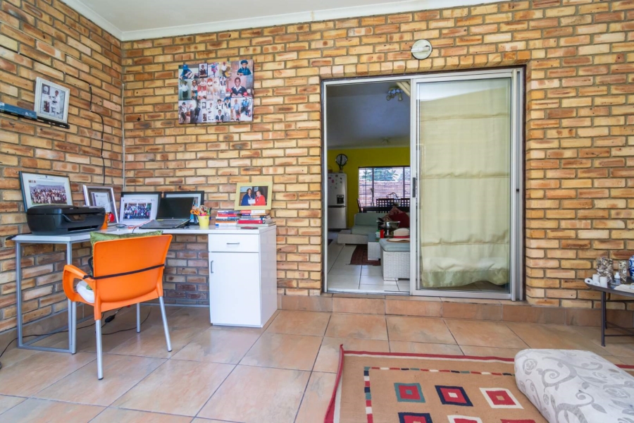 3 Bedroom Property for Sale in Willowbrook Gauteng
