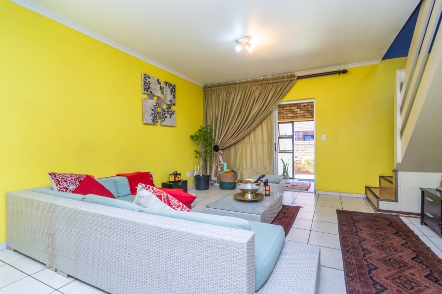 3 Bedroom Property for Sale in Willowbrook Gauteng