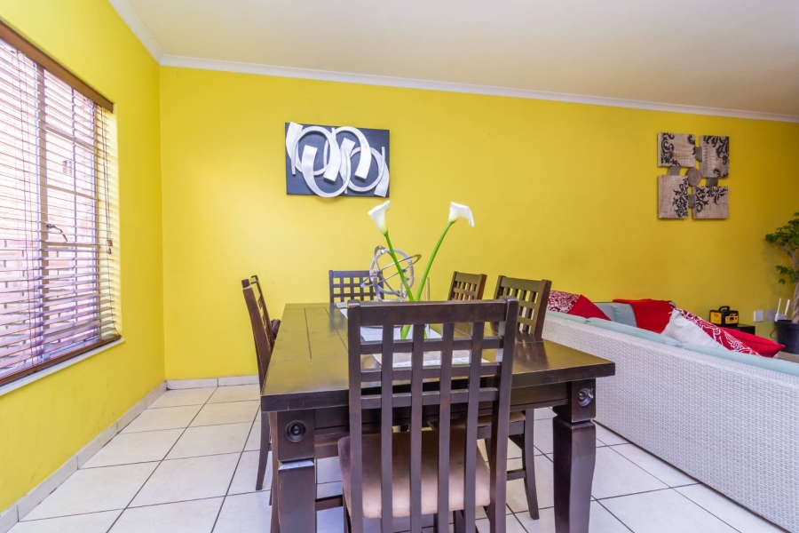 3 Bedroom Property for Sale in Willowbrook Gauteng