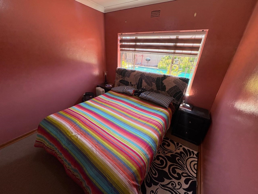 5 Bedroom Property for Sale in Witpoortjie Gauteng