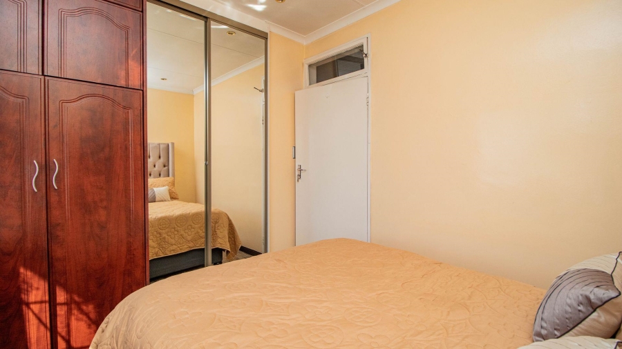 4 Bedroom Property for Sale in Mackenzie Park Gauteng