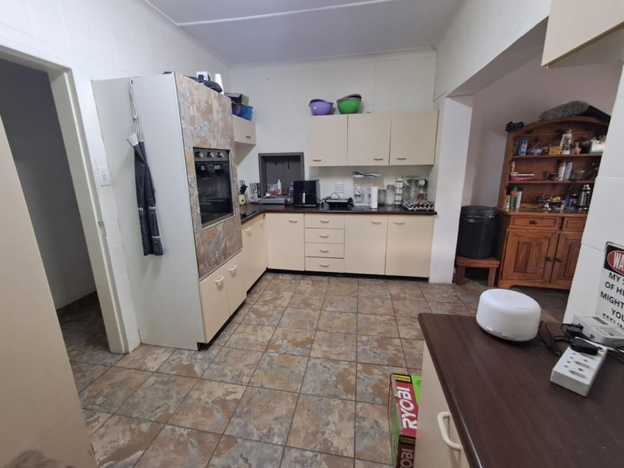 To Let 4 Bedroom Property for Rent in Brackenhurst Gauteng