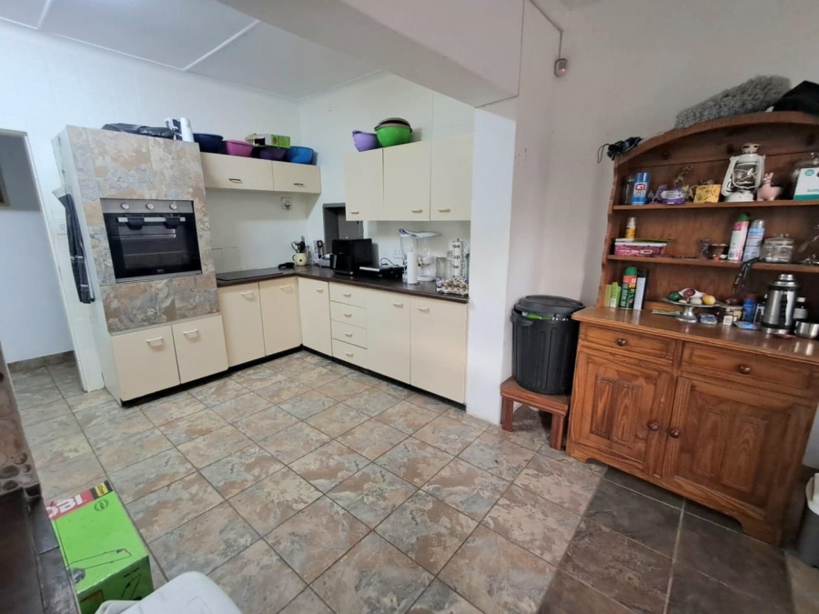 To Let 4 Bedroom Property for Rent in Brackenhurst Gauteng