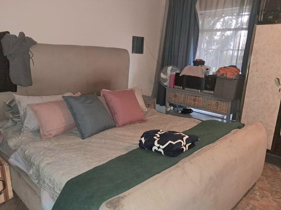 To Let 4 Bedroom Property for Rent in Brackenhurst Gauteng