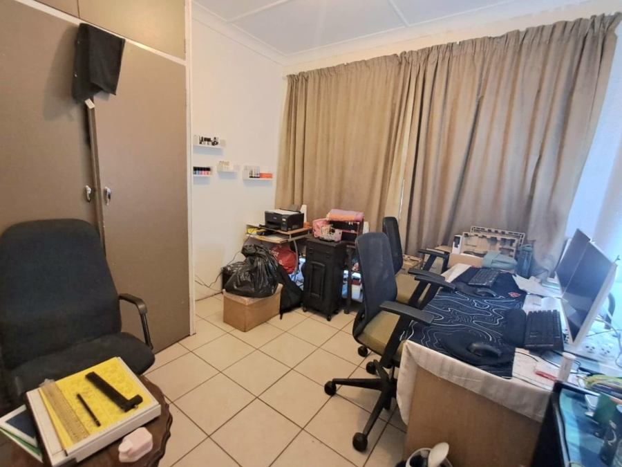 To Let 4 Bedroom Property for Rent in Brackenhurst Gauteng