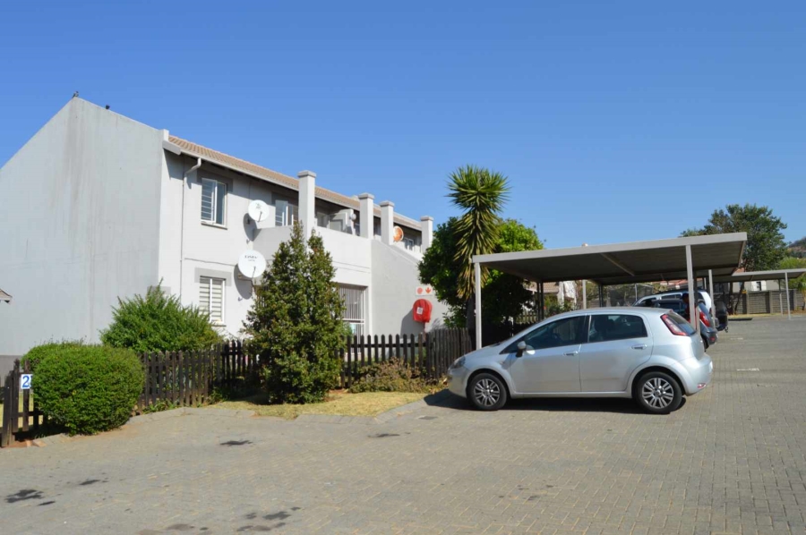 2 Bedroom Property for Sale in Meyersdal Gauteng