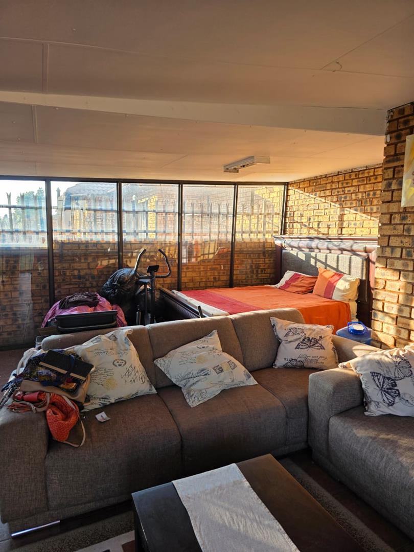2 Bedroom Property for Sale in Amandasig Gauteng