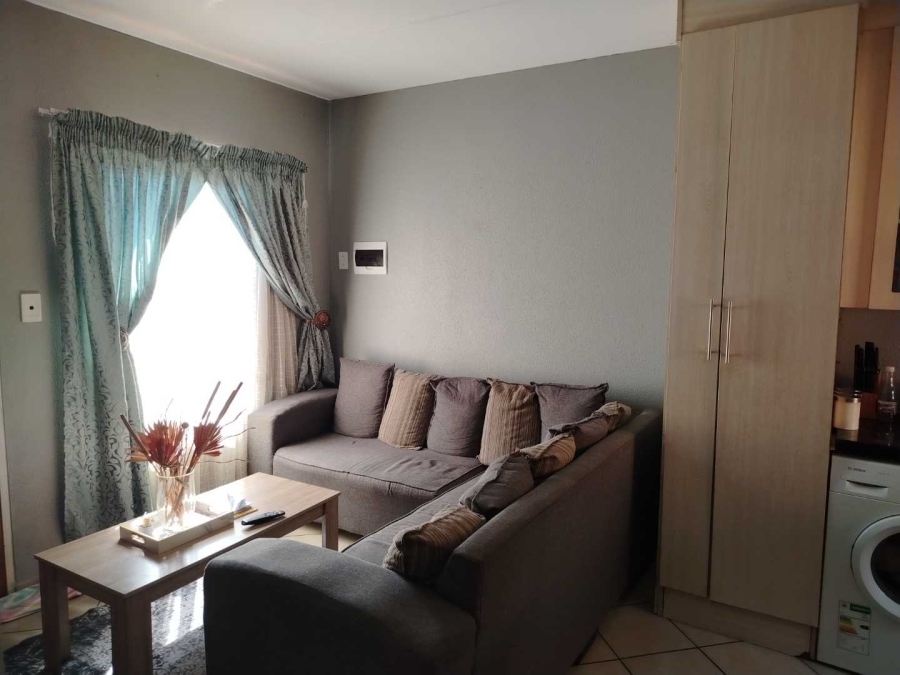 2 Bedroom Property for Sale in Lotus Gardens Gauteng