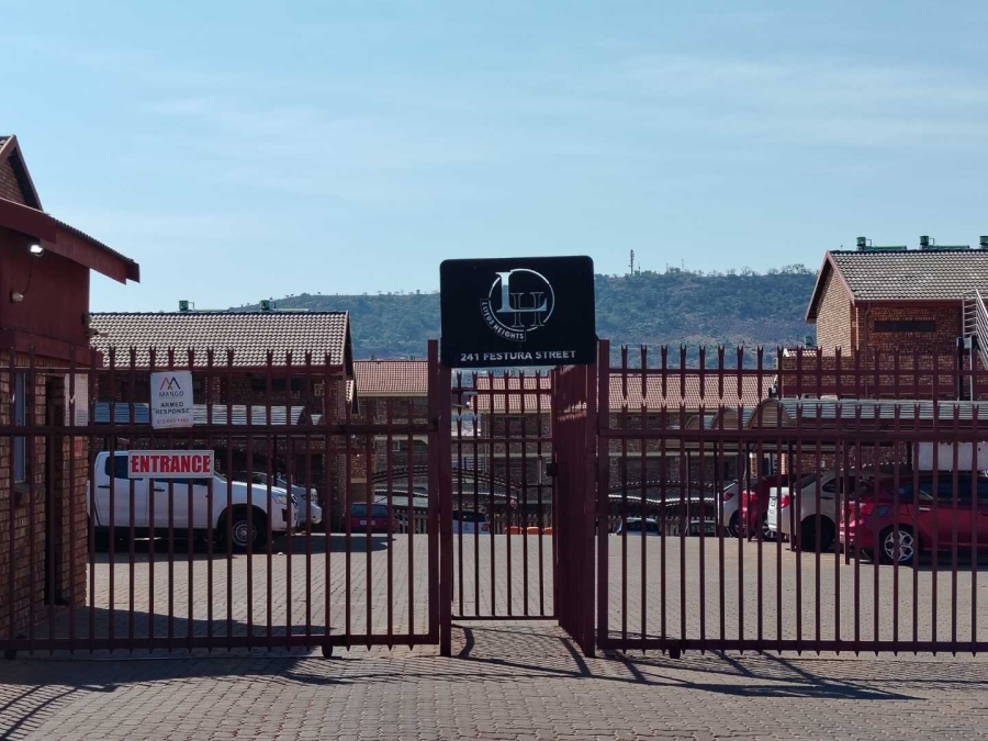 2 Bedroom Property for Sale in Lotus Gardens Gauteng