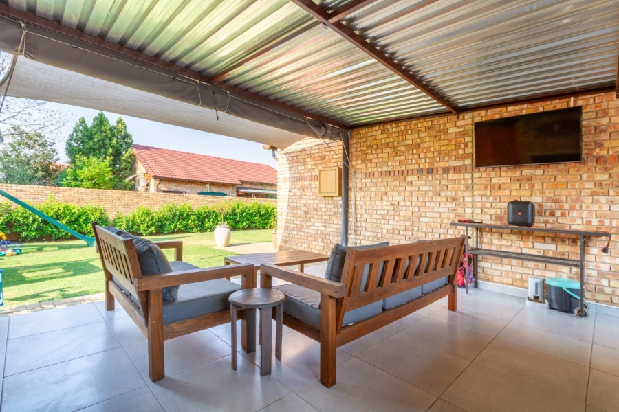 3 Bedroom Property for Sale in Equestria Gauteng