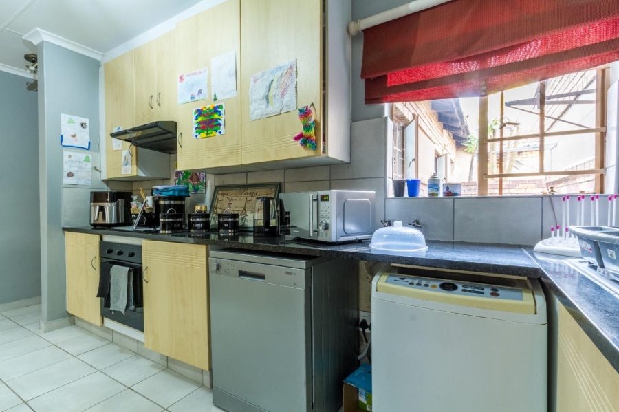 2 Bedroom Property for Sale in Equestria Gauteng