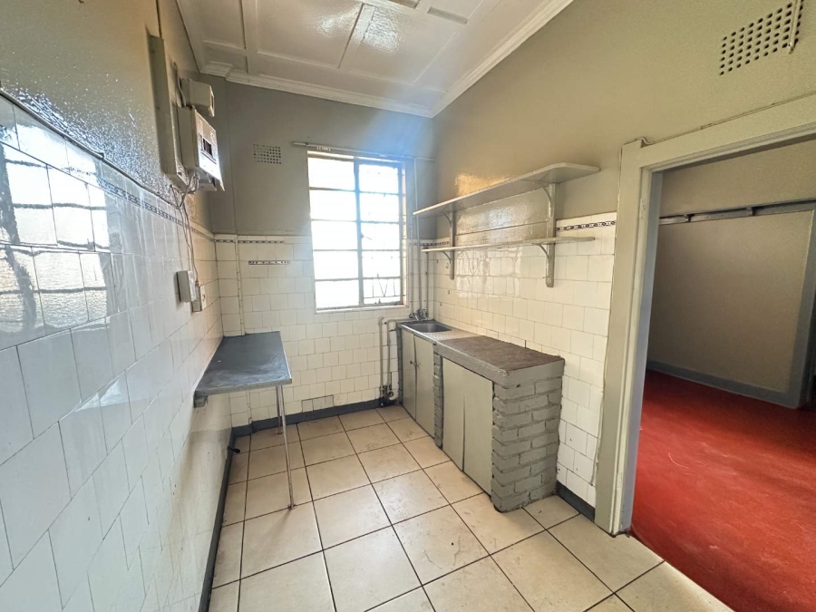 To Let 0 Bedroom Property for Rent in Joubert Park Gauteng