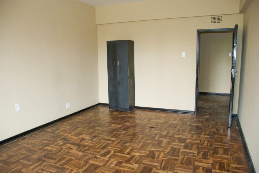 To Let 2 Bedroom Property for Rent in Hillbrow Gauteng