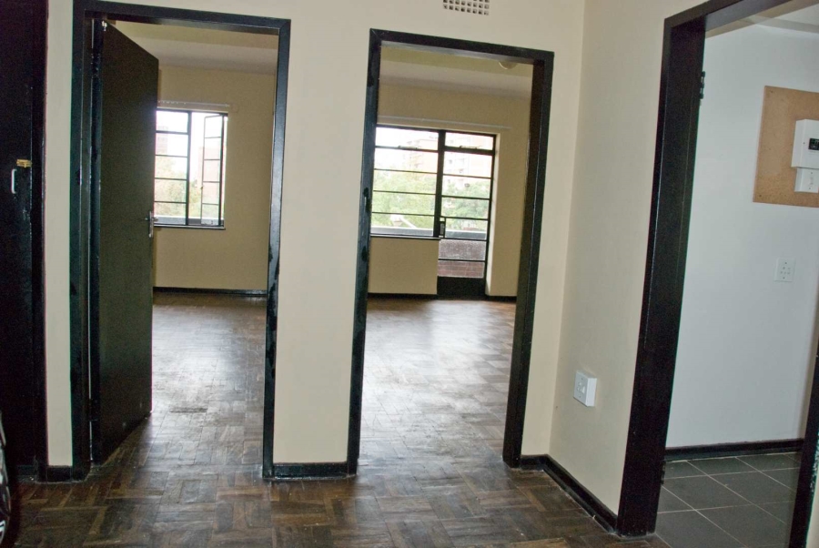 To Let 2 Bedroom Property for Rent in Hillbrow Gauteng