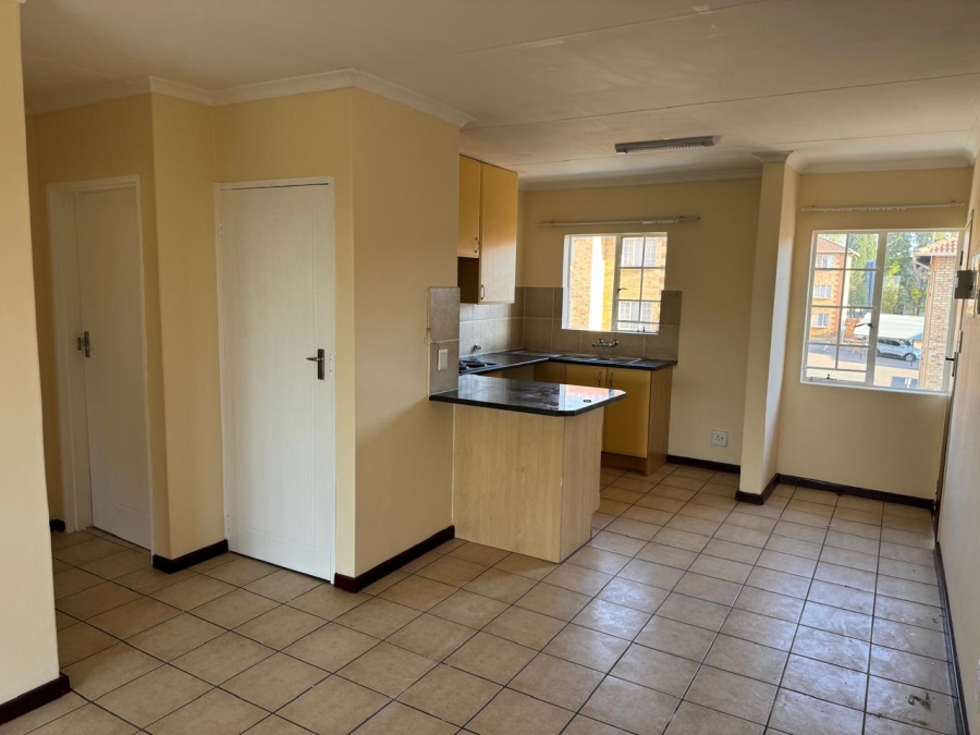 To Let 2 Bedroom Property for Rent in Noordwyk Gauteng