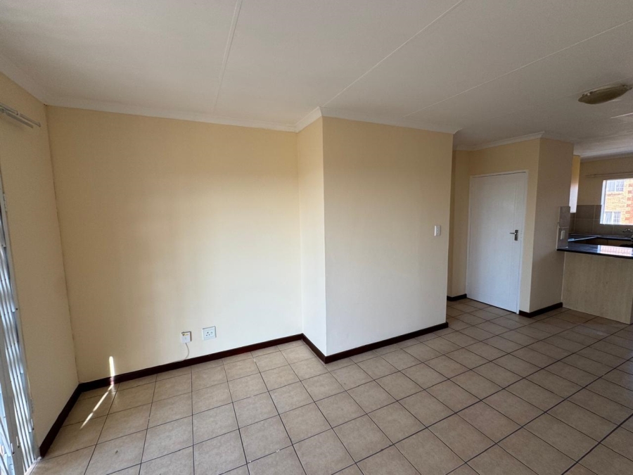To Let 2 Bedroom Property for Rent in Noordwyk Gauteng