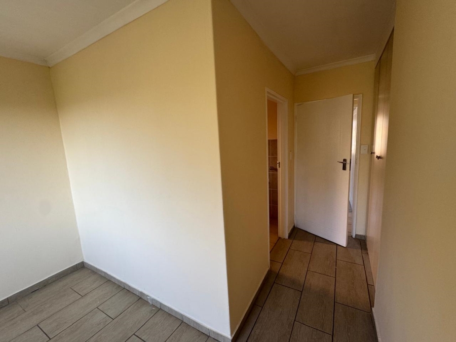 To Let 2 Bedroom Property for Rent in Noordwyk Gauteng