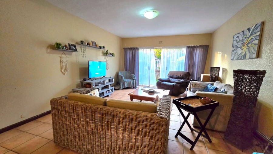 To Let 2 Bedroom Property for Rent in Randhart Gauteng