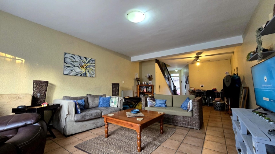 To Let 2 Bedroom Property for Rent in Randhart Gauteng