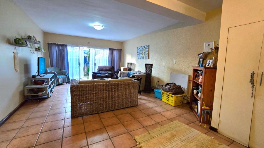 To Let 2 Bedroom Property for Rent in Randhart Gauteng