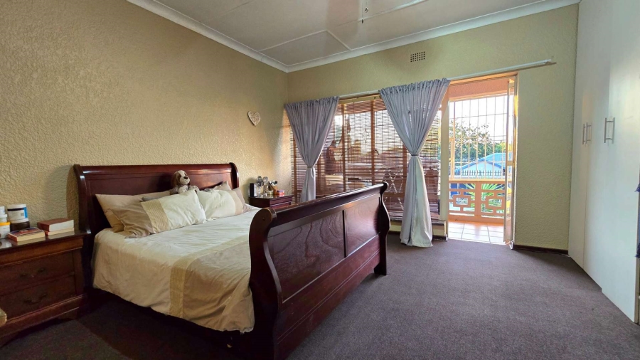 To Let 2 Bedroom Property for Rent in Randhart Gauteng