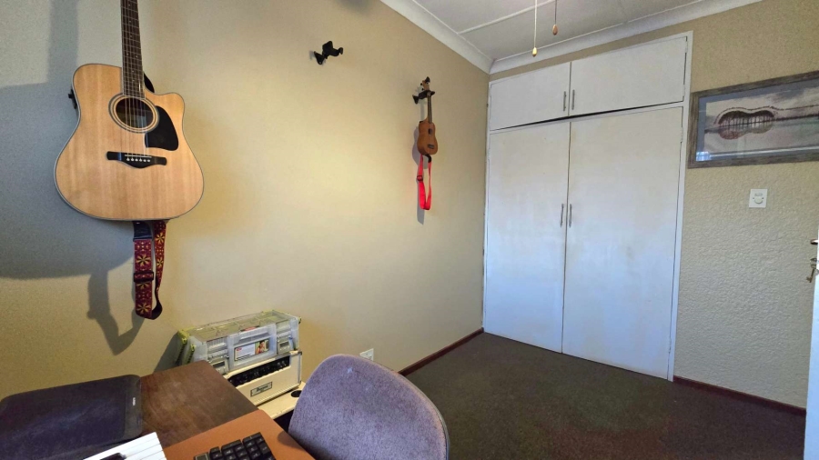 To Let 2 Bedroom Property for Rent in Randhart Gauteng